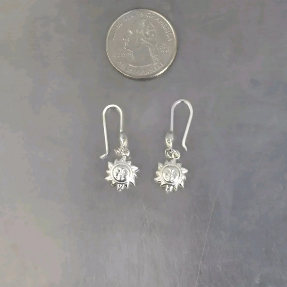 Any3 for$25 💥Sterling silver sun earrings - Picture 1 of 3
